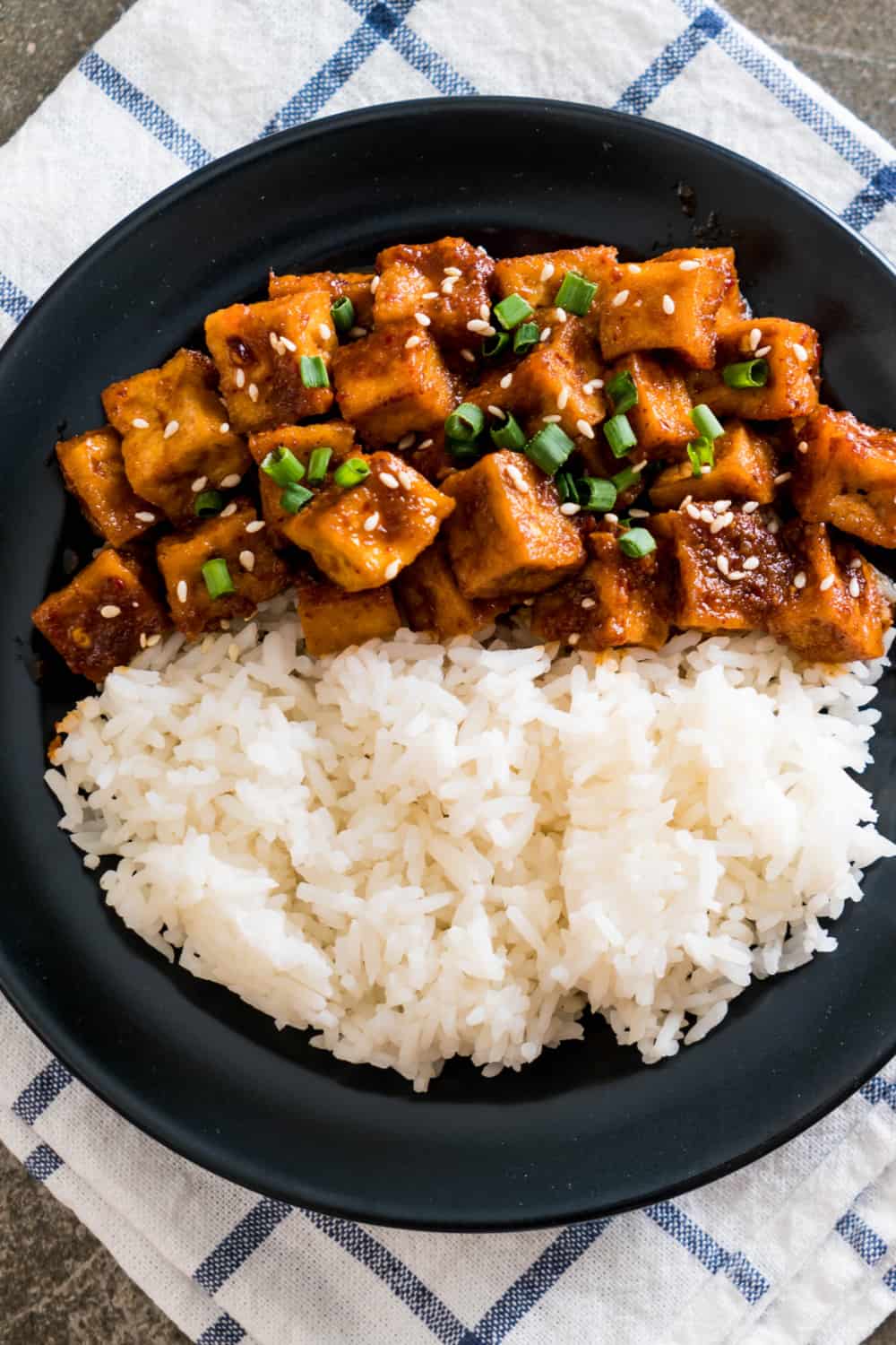 Il rischio di consumare un tofu scaduto